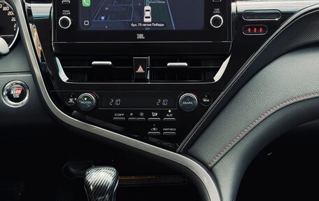 Toyota Camry, 2021 год, 3 250 000 рублей, 6 фотография
