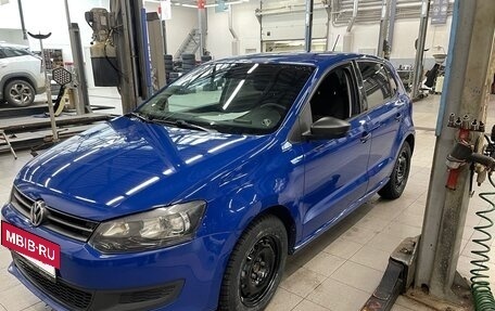 Volkswagen Polo VI (EU Market), 2011 год, 630 000 рублей, 2 фотография