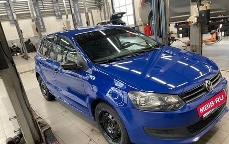 Volkswagen Polo VI (EU Market), 2011 год, 630 000 рублей, 3 фотография