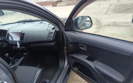 Peugeot 4007, 2010 год, 750 000 рублей, 18 фотография