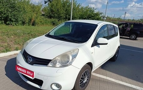 Nissan Note II рестайлинг, 2013 год, 880 000 рублей, 2 фотография