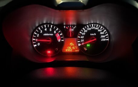 Nissan Note II рестайлинг, 2013 год, 880 000 рублей, 33 фотография