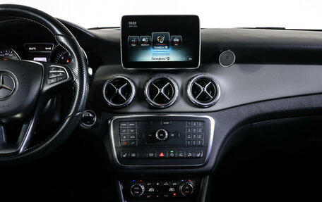 Mercedes-Benz GLA, 2015 год, 1 850 000 рублей, 14 фотография