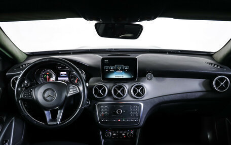 Mercedes-Benz GLA, 2015 год, 1 850 000 рублей, 15 фотография