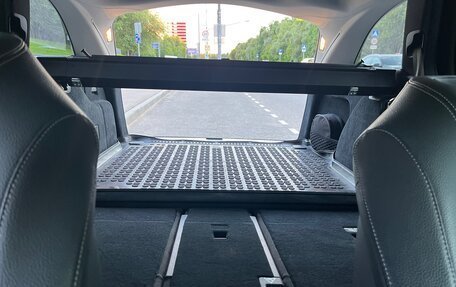 Mercedes-Benz E-Класс, 2019 год, 3 750 000 рублей, 10 фотография