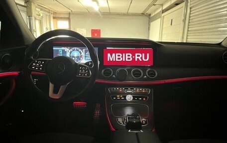 Mercedes-Benz E-Класс, 2019 год, 3 750 000 рублей, 20 фотография