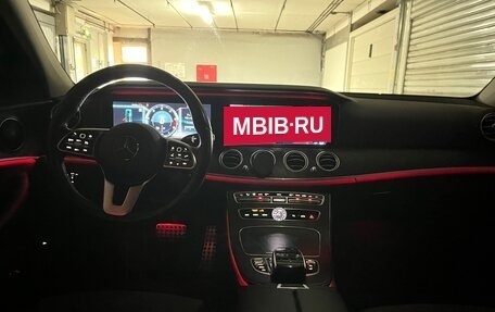 Mercedes-Benz E-Класс, 2019 год, 3 750 000 рублей, 21 фотография