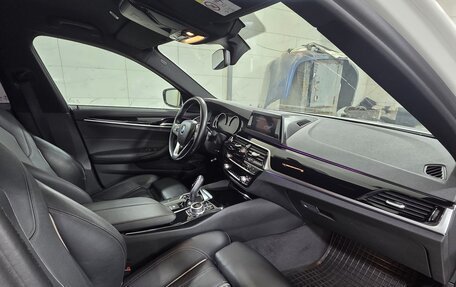 BMW 5 серия, 2017 год, 2 800 000 рублей, 5 фотография