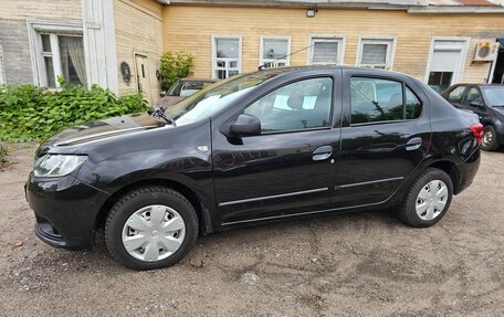 Renault Logan II, 2018 год, 670 000 рублей, 2 фотография