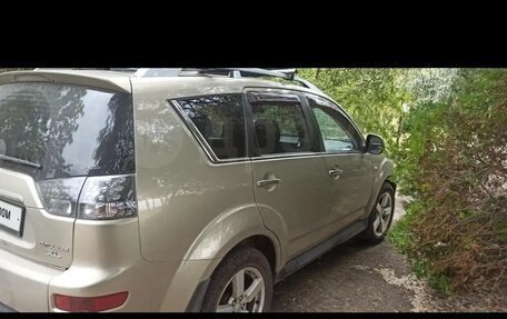 Mitsubishi Outlander III рестайлинг 3, 2008 год, 1 050 000 рублей, 5 фотография