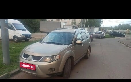 Mitsubishi Outlander III рестайлинг 3, 2008 год, 1 050 000 рублей, 12 фотография
