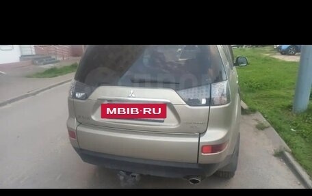 Mitsubishi Outlander III рестайлинг 3, 2008 год, 1 050 000 рублей, 11 фотография