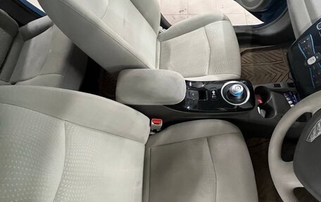 Nissan Leaf I, 2011 год, 700 000 рублей, 12 фотография