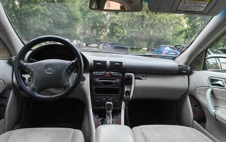 Mercedes-Benz C-Класс, 2002 год, 240 000 рублей, 6 фотография
