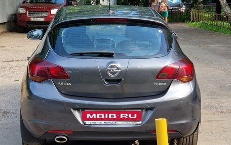 Opel Astra J, 2011 год, 650 000 рублей, 5 фотография