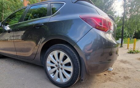 Opel Astra J, 2011 год, 650 000 рублей, 6 фотография