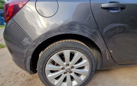 Opel Astra J, 2011 год, 650 000 рублей, 9 фотография