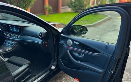 Mercedes-Benz E-Класс, 2020 год, 3 950 000 рублей, 32 фотография