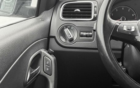 Volkswagen Polo VI (EU Market), 2017 год, 1 375 000 рублей, 16 фотография