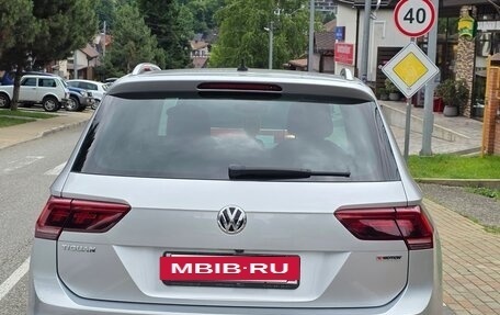 Volkswagen Tiguan II, 2018 год, 2 600 000 рублей, 22 фотография
