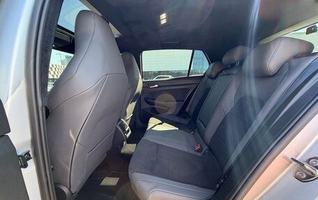 Volkswagen Golf VIII, 2022 год, 2 100 000 рублей, 9 фотография