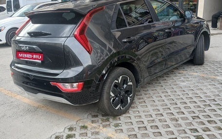 KIA Niro, 2023 год, 1 600 000 рублей, 6 фотография