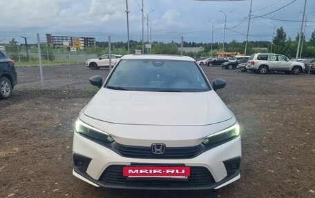 Honda Civic, 2022 год, 2 800 000 рублей, 3 фотография