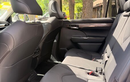 Toyota Highlander, 2026 год, 5 250 000 рублей, 22 фотография