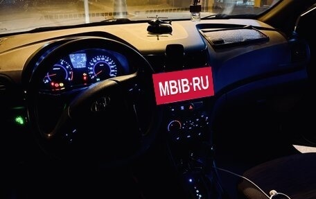 Hyundai Solaris II рестайлинг, 2016 год, 650 000 рублей, 5 фотография
