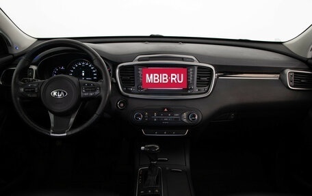 KIA Sorento III Prime рестайлинг, 2017 год, 1 989 000 рублей, 10 фотография