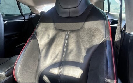 Tesla Model S I, 2012 год, 1 700 000 рублей, 15 фотография