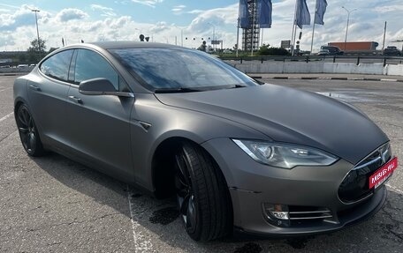 Tesla Model S I, 2012 год, 1 700 000 рублей, 7 фотография