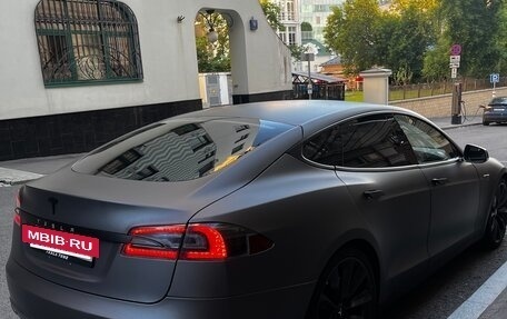 Tesla Model S I, 2012 год, 1 700 000 рублей, 33 фотография