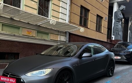 Tesla Model S I, 2012 год, 1 700 000 рублей, 34 фотография