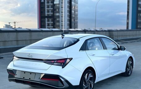 Hyundai Elantra, 2023 год, 2 600 000 рублей, 5 фотография