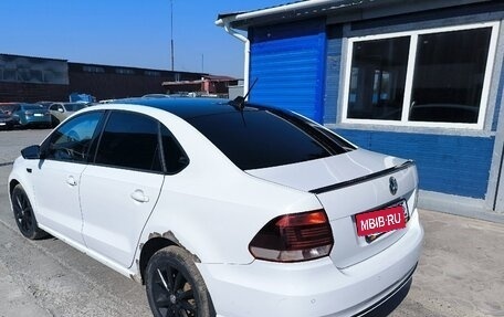 Volkswagen Polo VI (EU Market), 2019 год, 700 000 рублей, 3 фотография