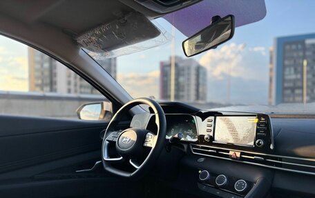 Hyundai Elantra, 2023 год, 2 600 000 рублей, 19 фотография