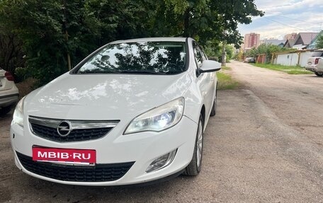 Opel Astra J, 2012 год, 777 000 рублей, 3 фотография