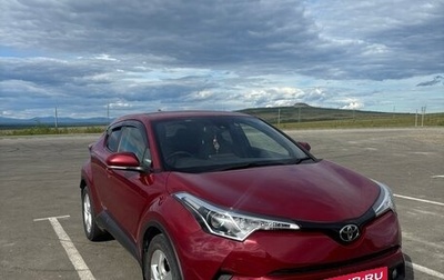 Toyota C-HR I рестайлинг, 2017 год, 1 580 000 рублей, 1 фотография