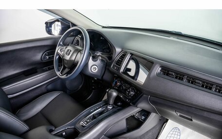 Honda Vezel, 2022 год, 2 499 000 рублей, 11 фотография