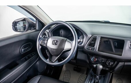 Honda Vezel, 2022 год, 2 499 000 рублей, 12 фотография