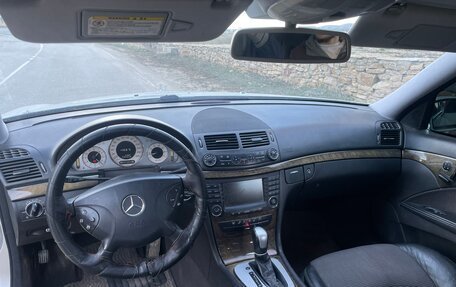 Mercedes-Benz E-Класс, 2005 год, 630 000 рублей, 8 фотография