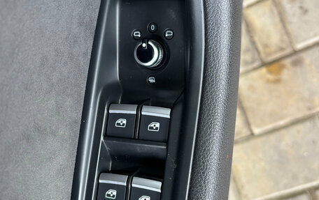 Audi A4, 2016 год, 2 249 000 рублей, 12 фотография