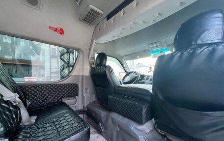 Toyota HiAce H200, 2008 год, 2 350 000 рублей, 18 фотография
