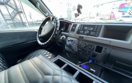 Toyota HiAce H200, 2008 год, 2 350 000 рублей, 35 фотография