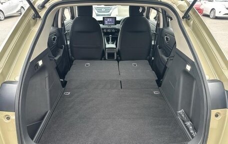 Honda Vezel, 2022 год, 1 730 000 рублей, 14 фотография