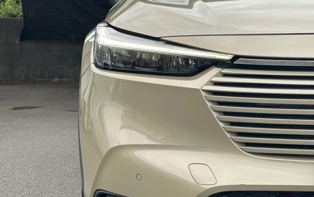 Honda Vezel, 2022 год, 1 730 000 рублей, 4 фотография