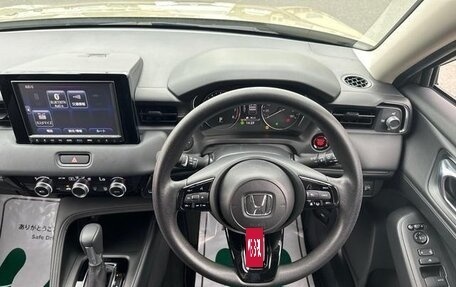 Honda Vezel, 2022 год, 1 730 000 рублей, 11 фотография
