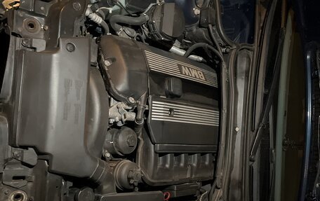 BMW 3 серия, 2002 год, 550 000 рублей, 26 фотография