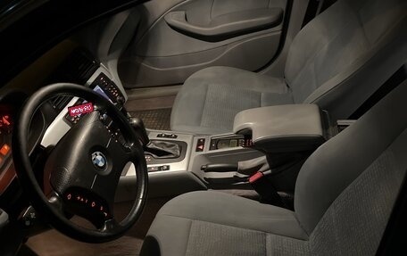 BMW 3 серия, 2002 год, 550 000 рублей, 20 фотография